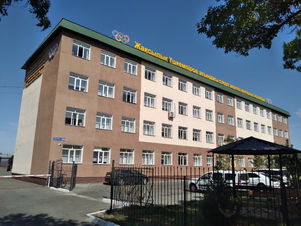 Орыс свингеры порно: ағасы трахает қарындасы