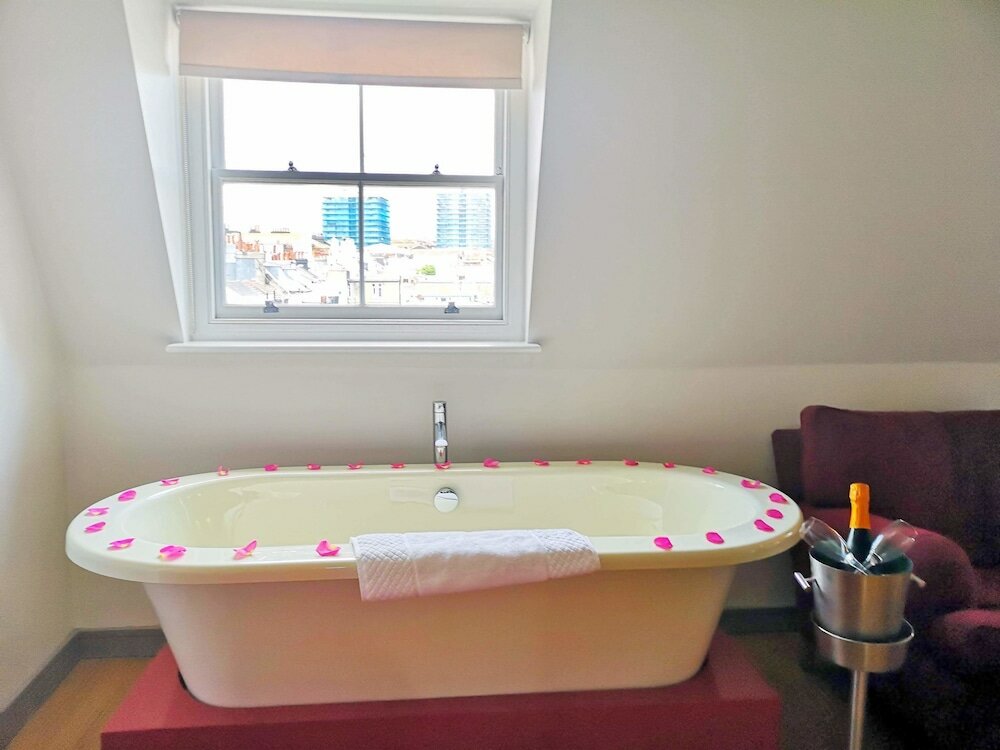 Фото Drakes of Brighton