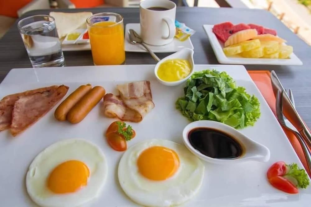 Фото Dragon River Avenue Hotel