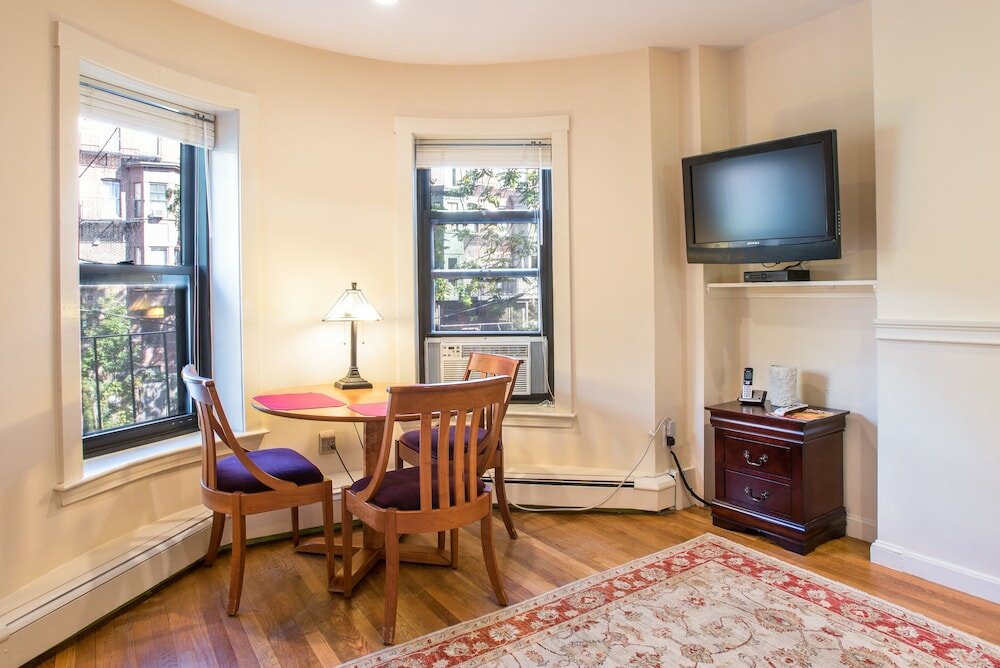 Фото Copley House