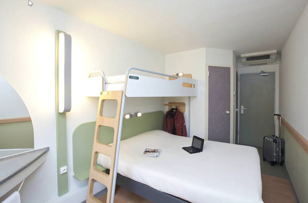 Фото Ibis budget Carcassonne La Cité