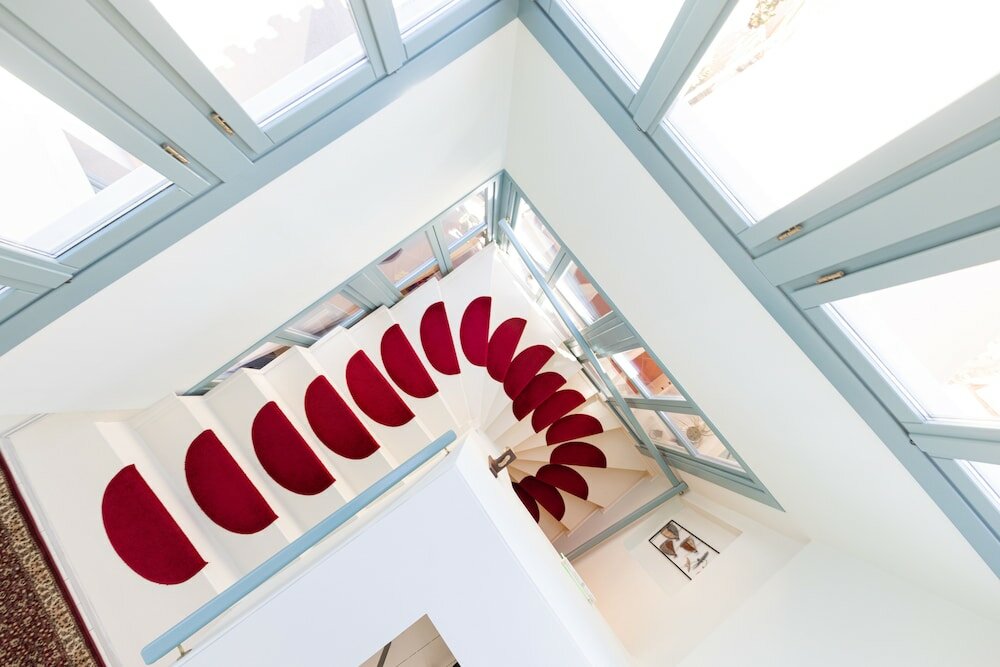 Фото 999 Luxury Hotel