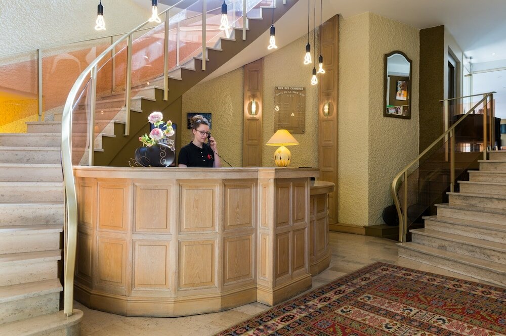 Фото Inter-Hotel De La Tour Maje