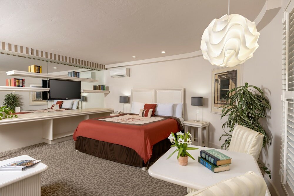 Фото Cardiff by the Sea Lodge