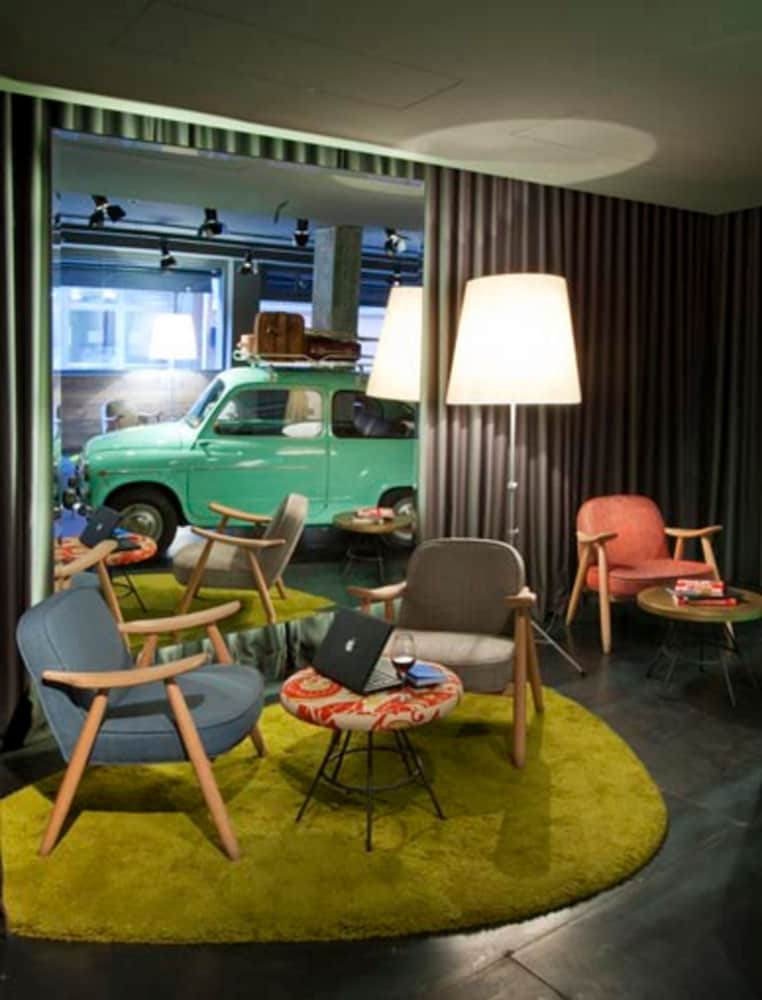 Фото Sixties Ramblas