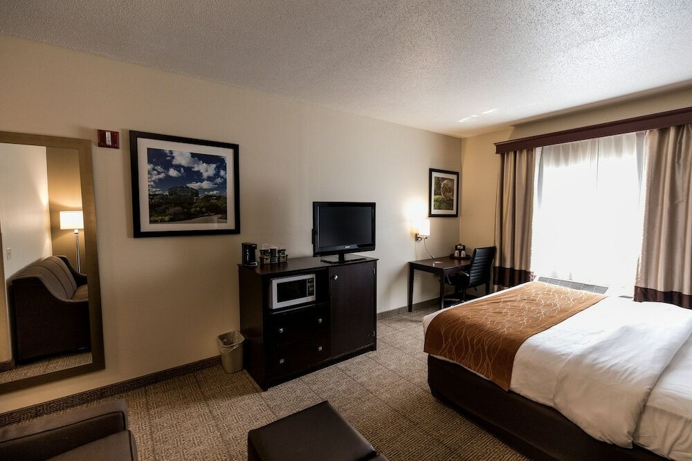 Фото Comfort Inn And Suites Paw Paw