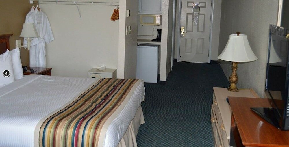 Фото Paradise Plaza Inn