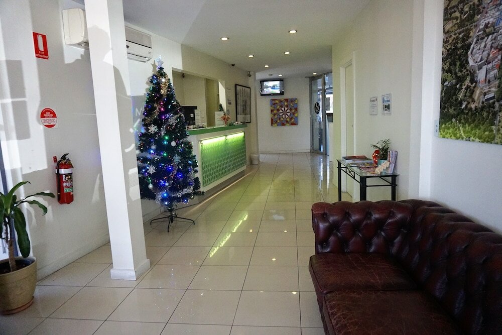 Фото Jacksons Motor Inn