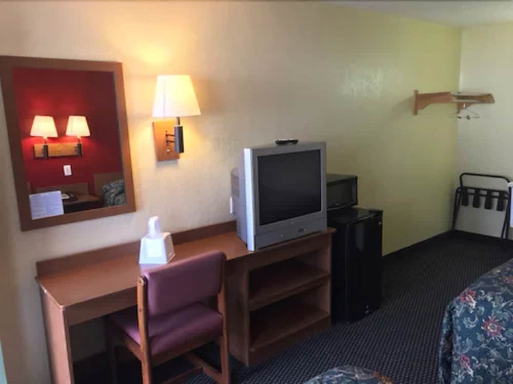 Фото Relax Inn West Amarillo Medical Center