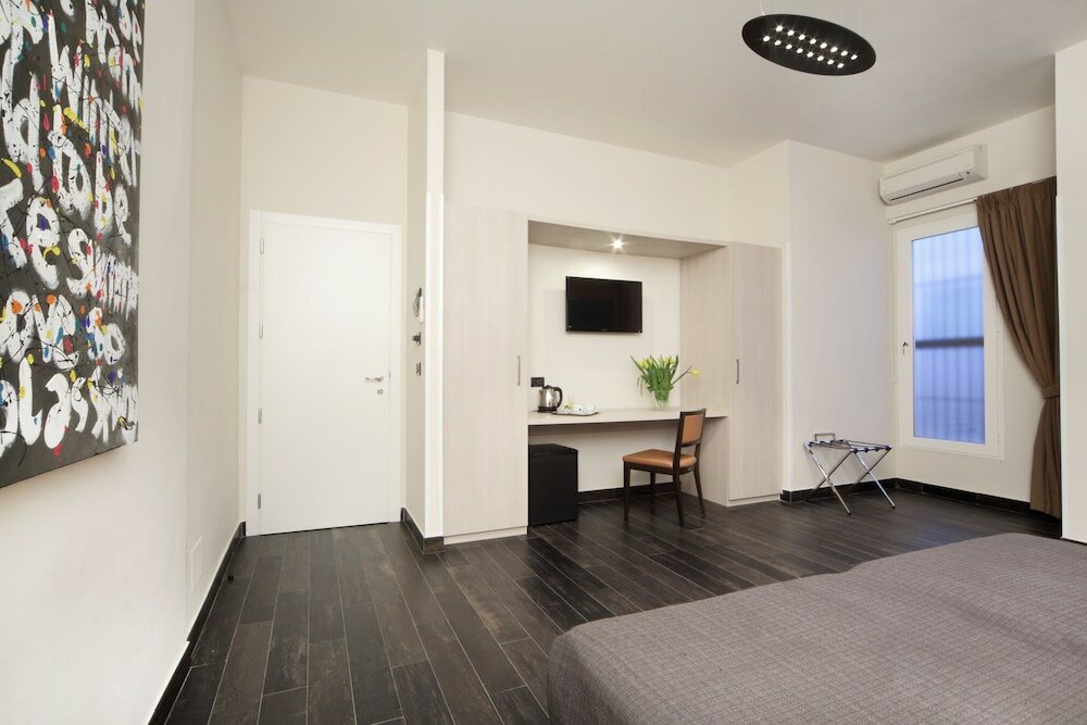 Фото Borgo Pio Suites Inn