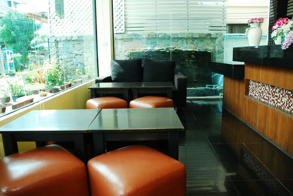 Фото Prachuap Beach Hotel