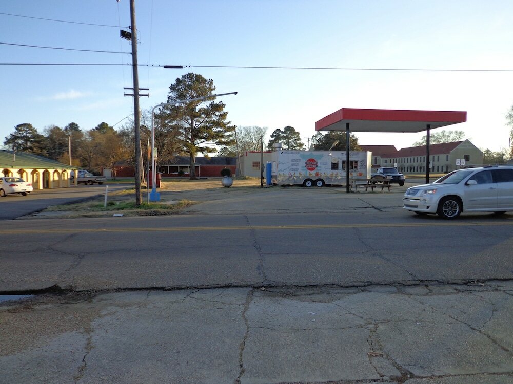 Фото Economy Inn Express Warren