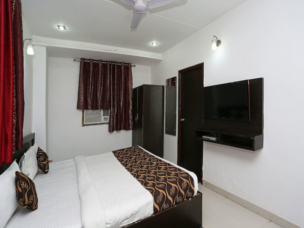 Фото Oyo 9367 Hotel Taj Galaxy