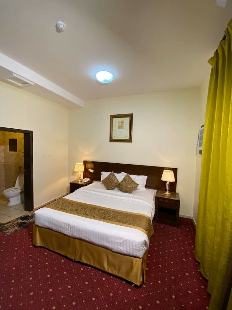 Фото Al Raha Hotel Suites