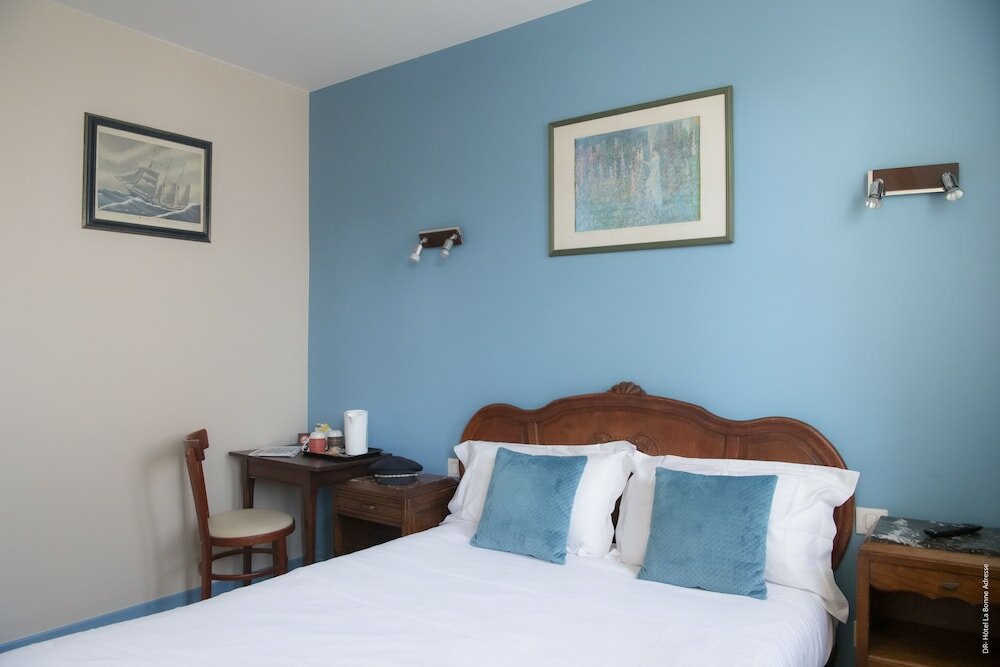 Фото Hôtel La Bonne Adresse