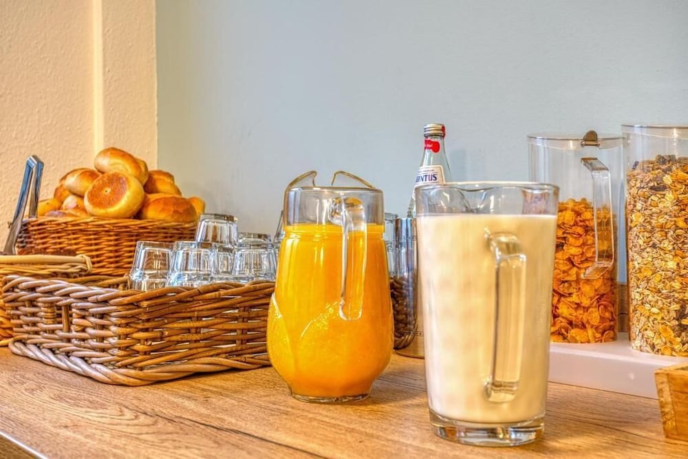 Фото Hotel Carlton