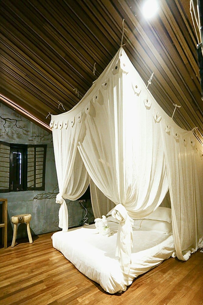 Фото The Happy 8 Retreat @ Old Town