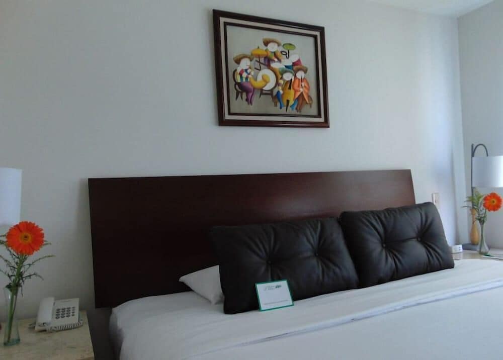 Фото Residence L'heritage Aristóteles 140 by Bluebay