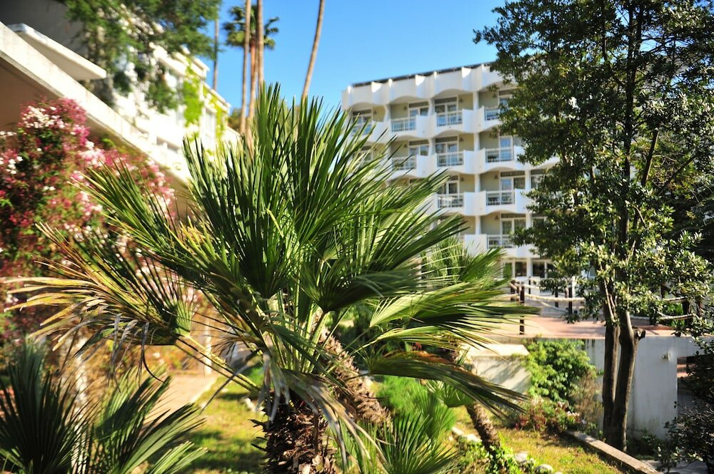 Фото Hunguest Hotel Sun Resort