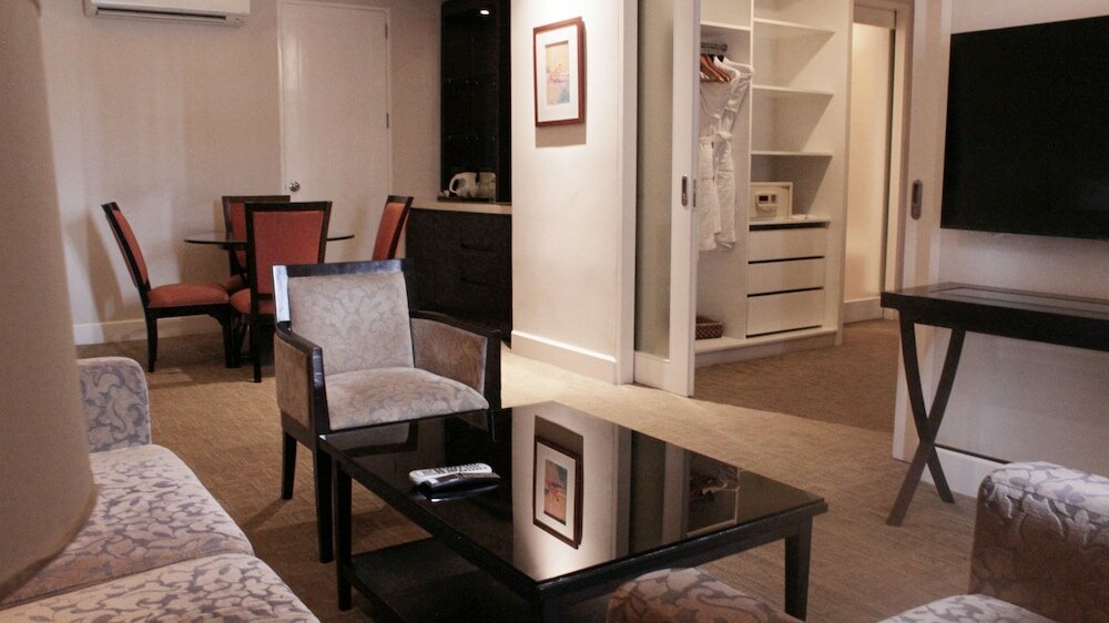 Фото Harolds Evotel Cebu