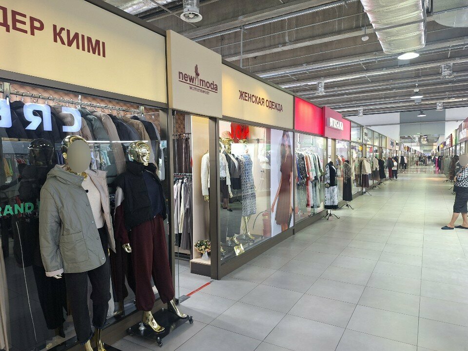 Clothing store New Moda, Almaty, photo