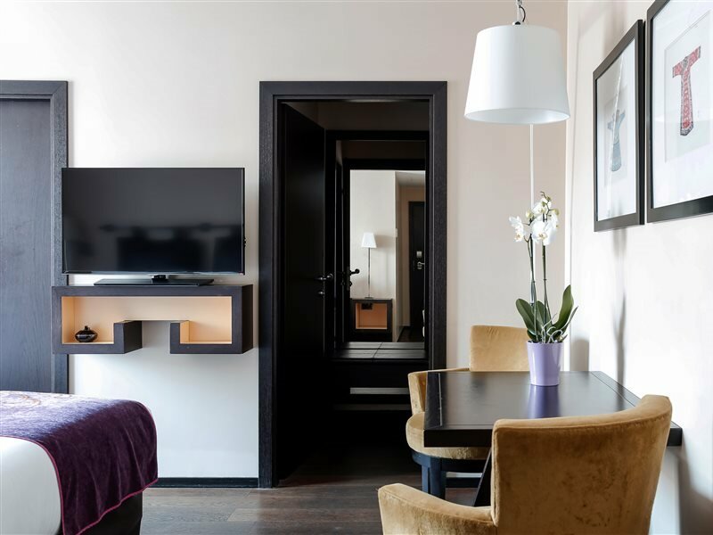 Фото Eastwest Hotel