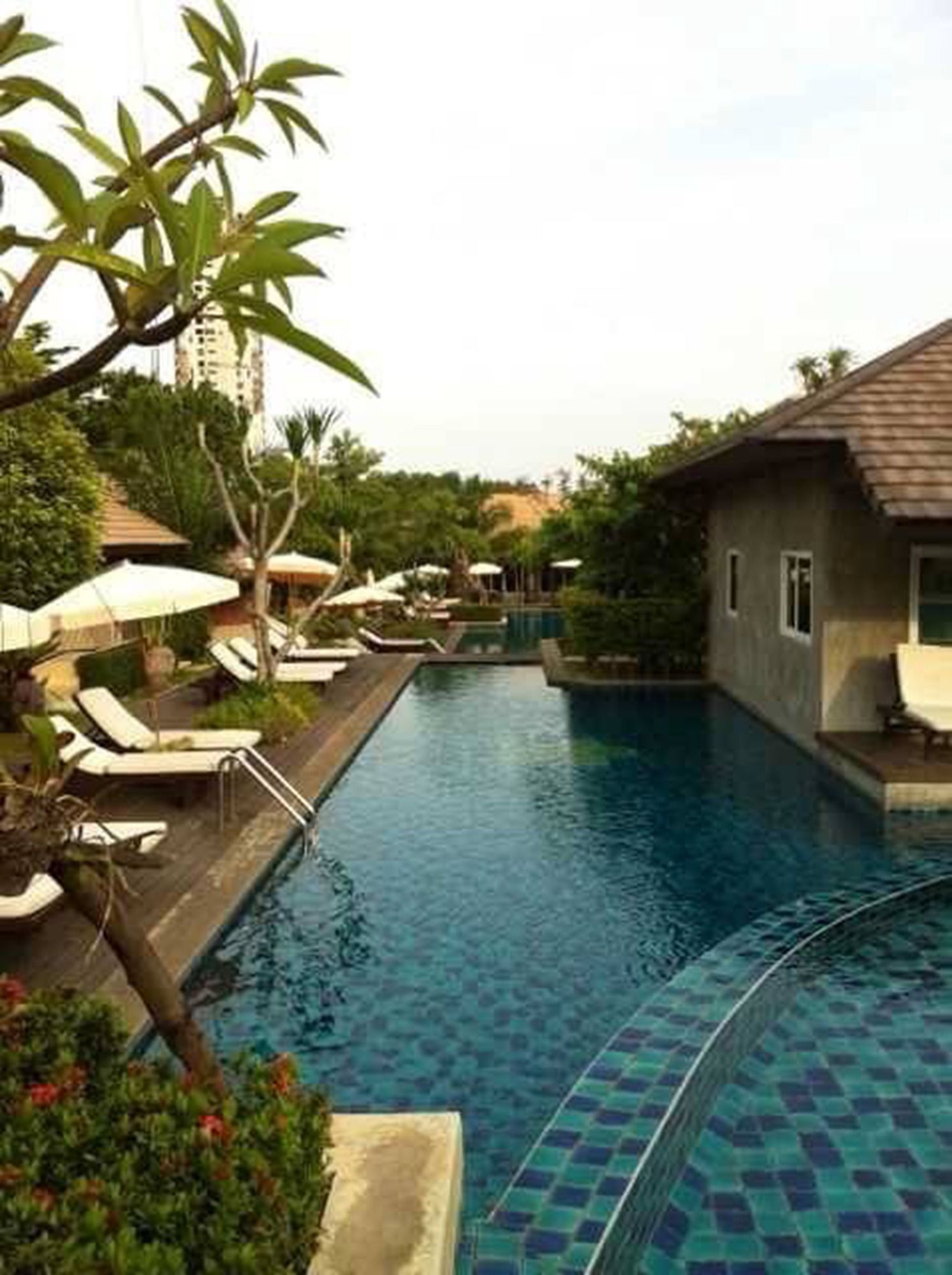 Фото East Sea Paradise Hotel