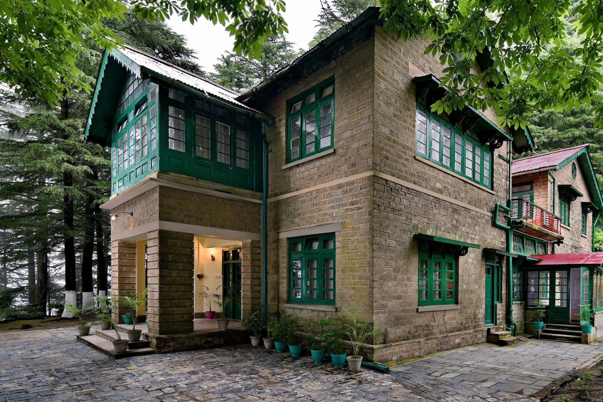 Фото Brij Villa, Dalhousie - A Colonial Luxury Retreat