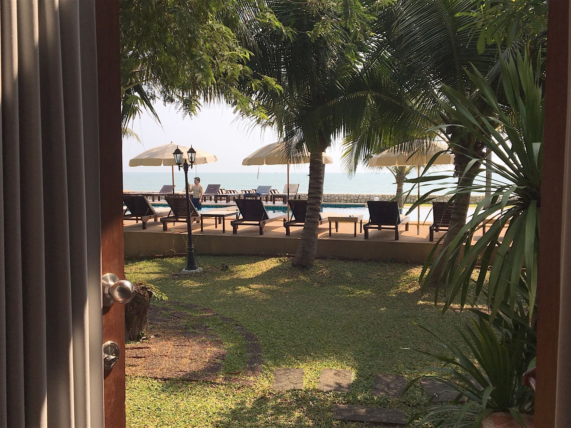 Фото SiamBeach Resort