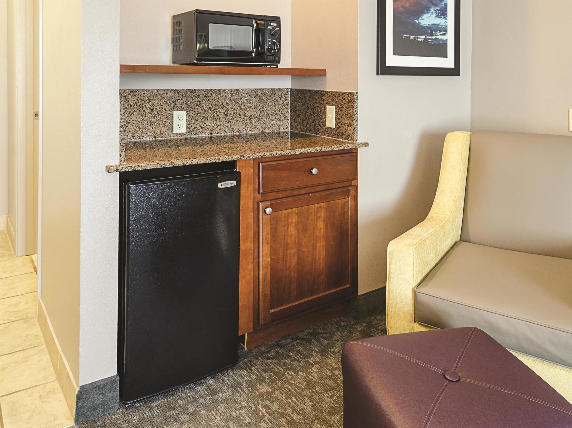 Фото La Quinta Inn & Suites by Wyndham Biloxi