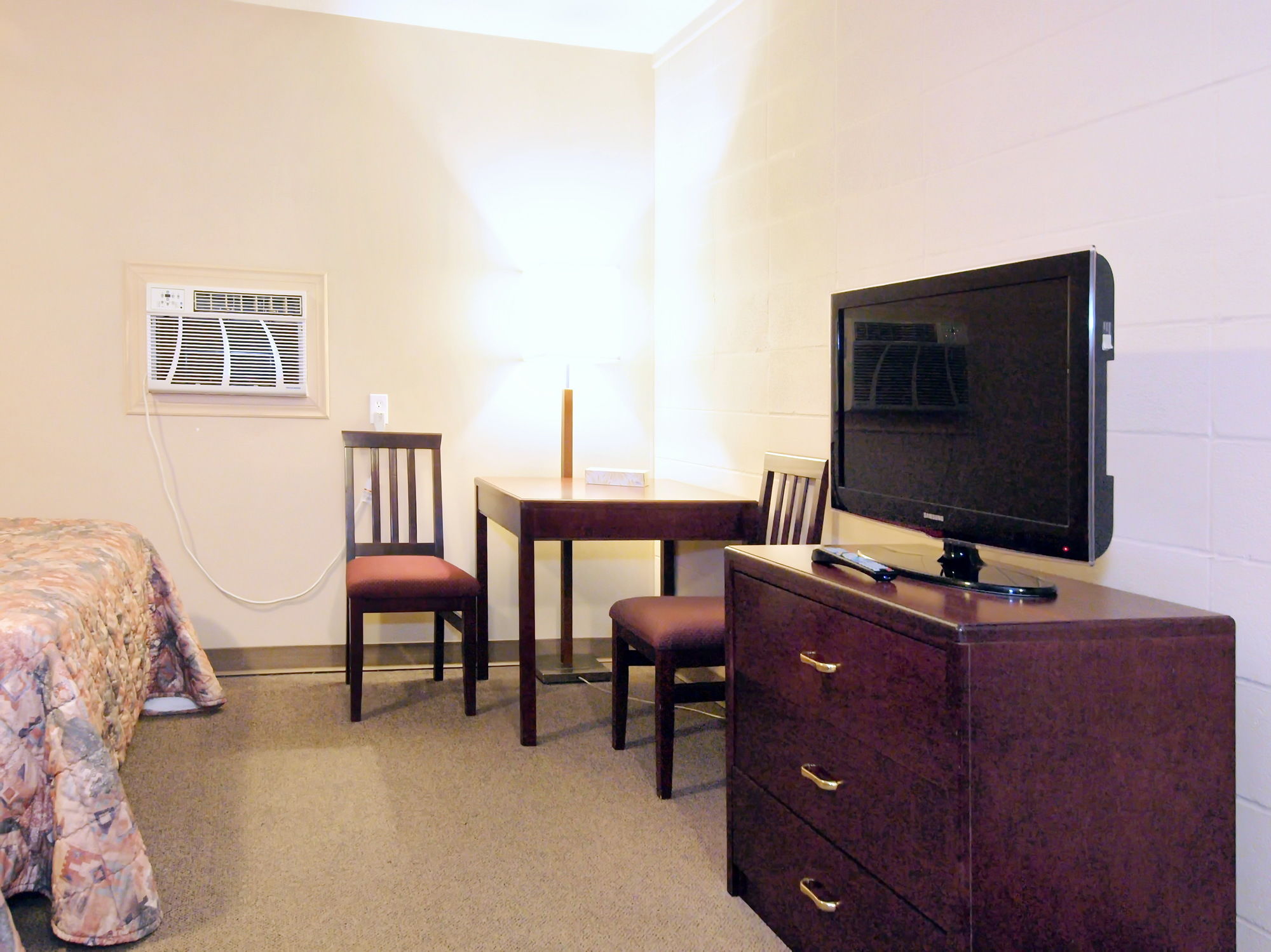 Фото Canadian Motor Inn