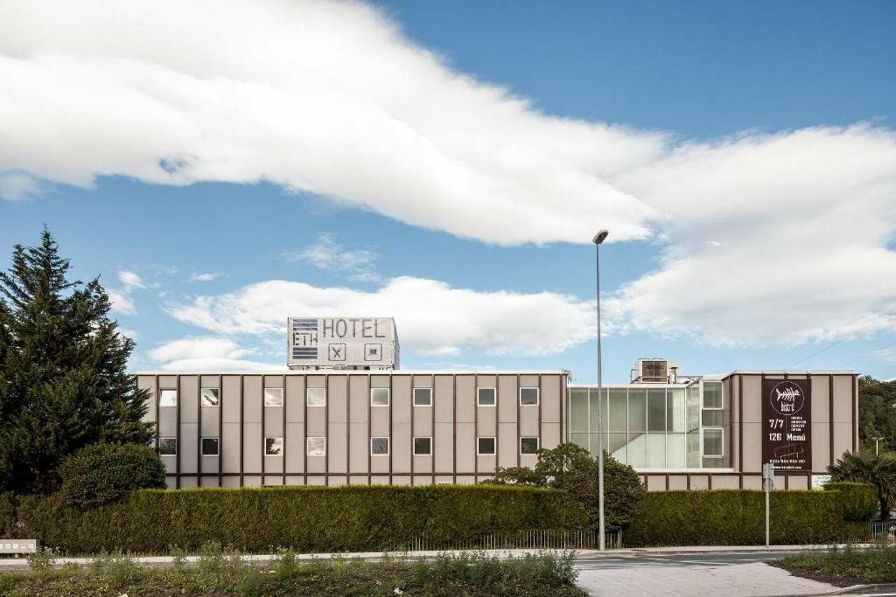 Фото отеля 2