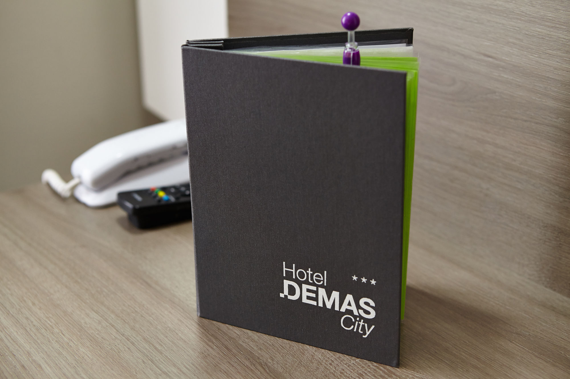 Фото Hotel Demas City