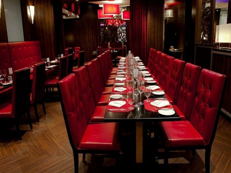 Фото Fantasyland Hotel