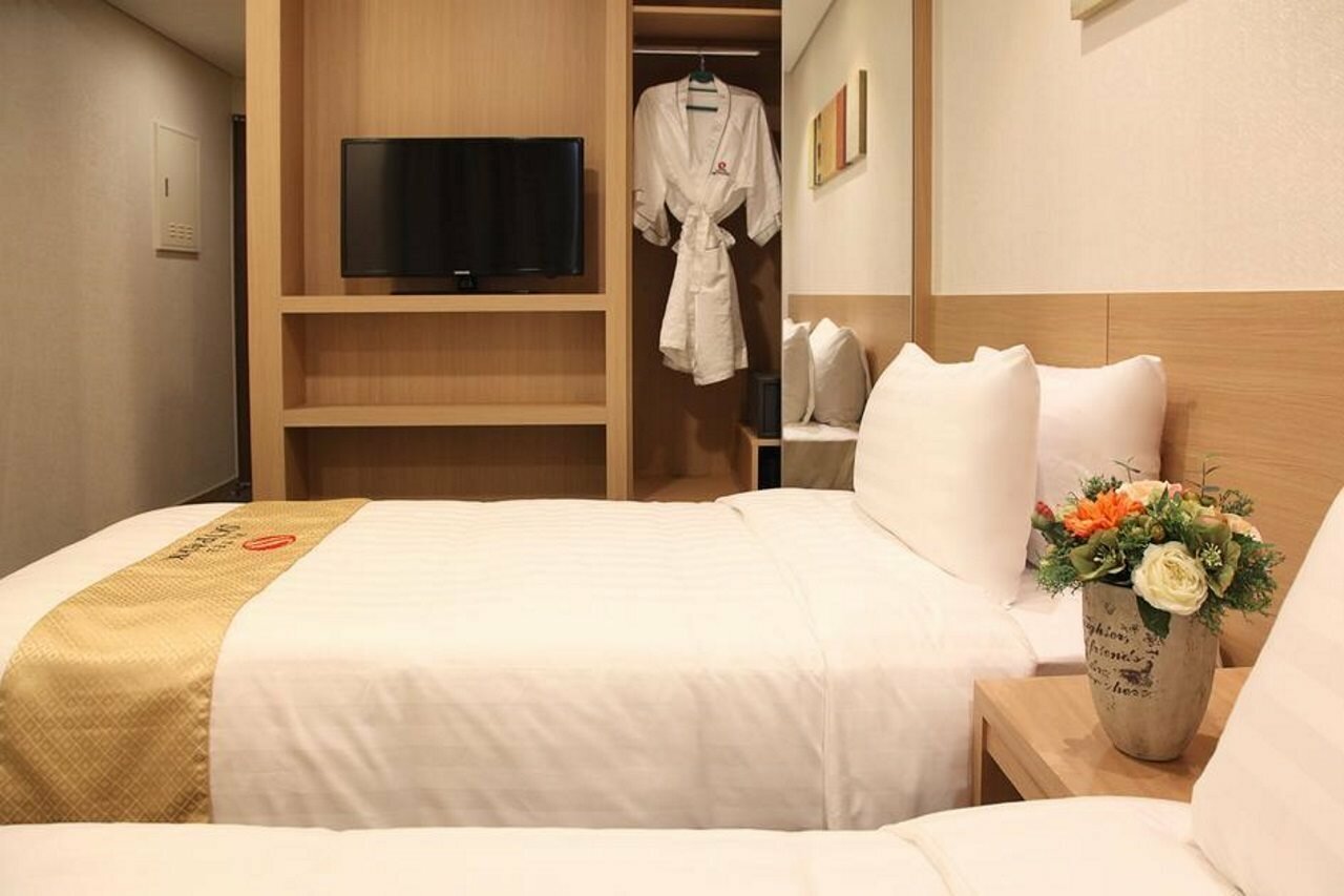 Фото Hotel Skypark Dongdaemun 1