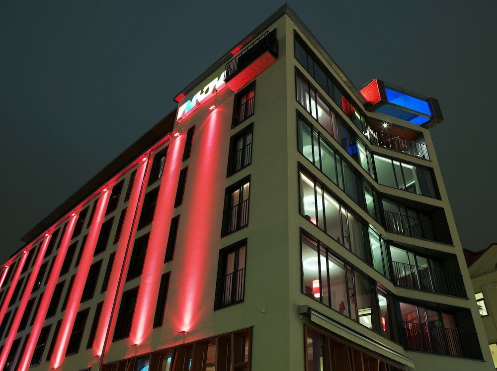 Фото Avalon Hotel