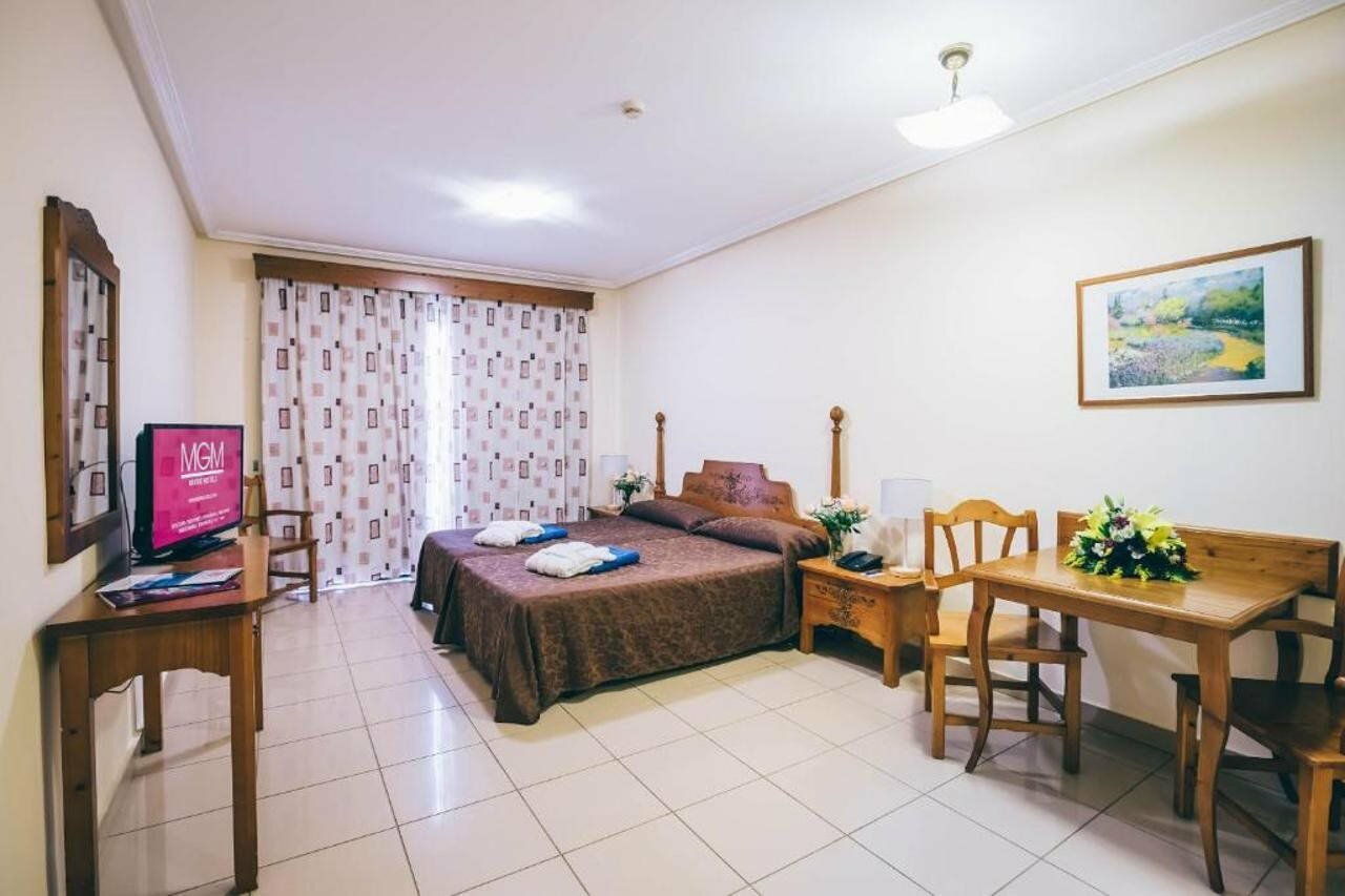 Фото Grand Muthu Golf Plaza Hotel & Spa