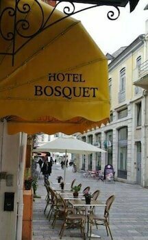 Гостиница Brit Hotel Bosquet Pau Centre в По