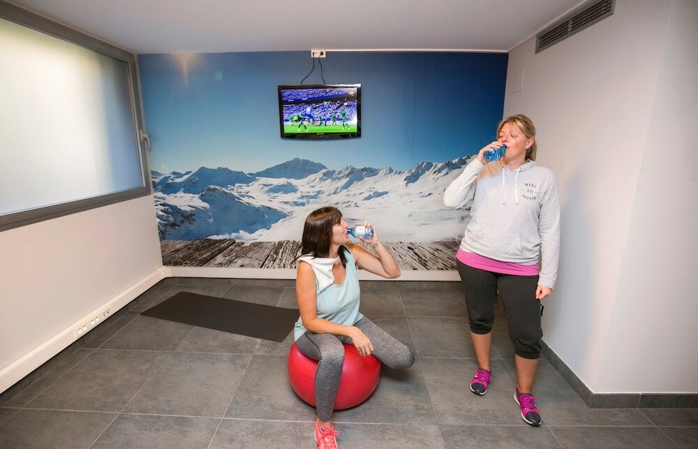 Фото Yomo Mola Park