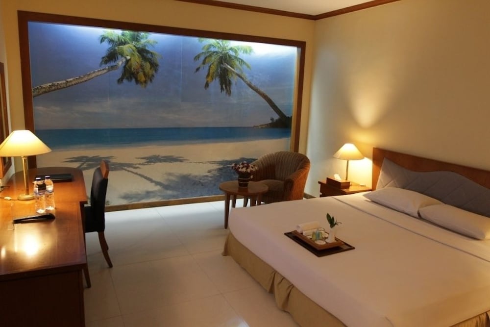 Фото Makassar Golden Hotel