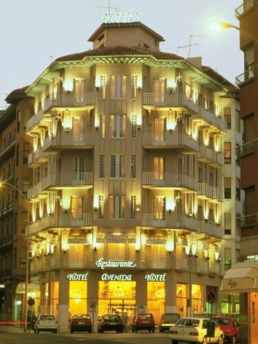 Гостиница Hotel Avenida в Памплоне