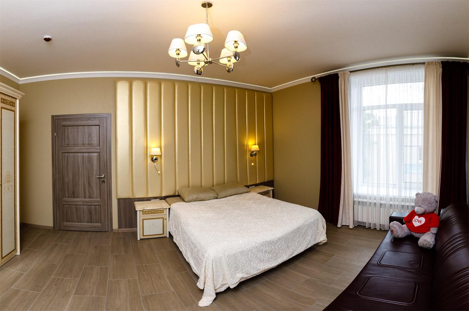 Фото Вернисаж