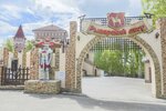 Ritsarskiy Dvor (Irkutskiy munitsipalny okrug, Baykalskiy trakt, 11-y kilometr, 2), hotel