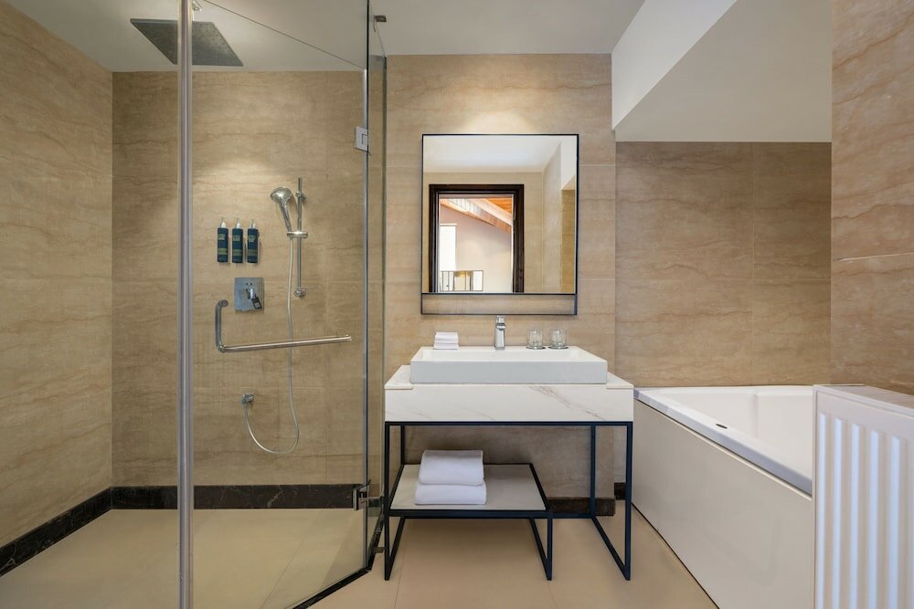 Фото Four Points by Sheraton Sonmarg Resort