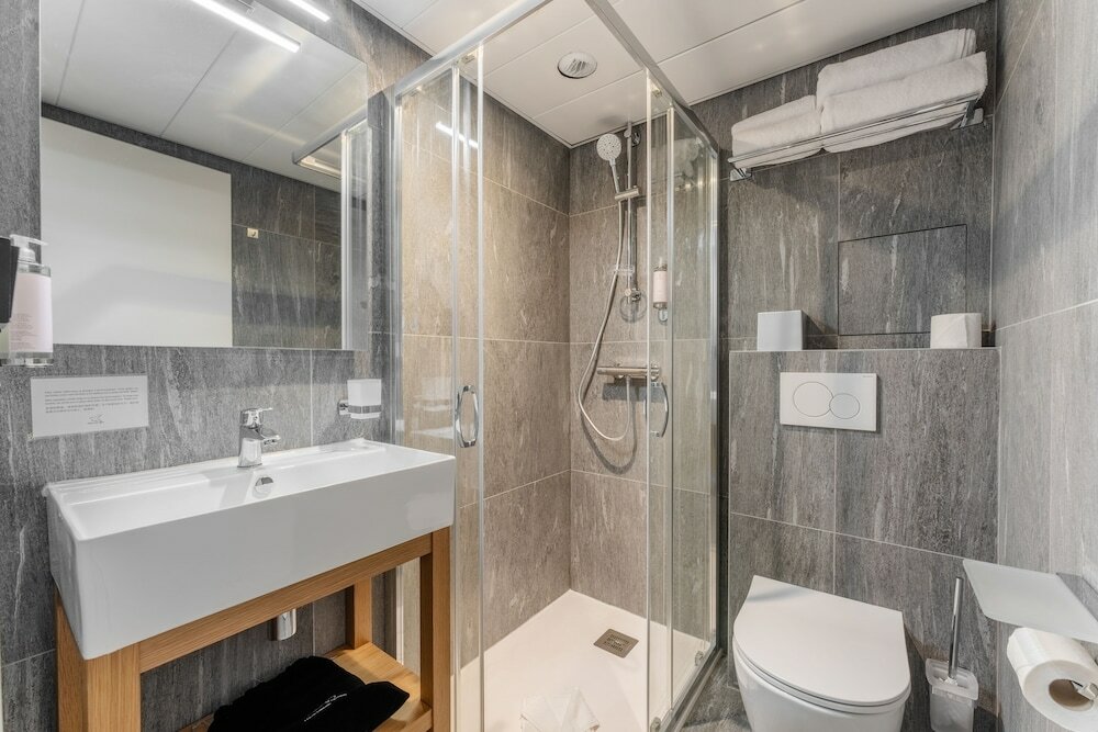 Фото Green Park Hotel Paris