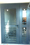 Stall-Doors (Ryazansky Avenue, 30/15) ، الأبواب