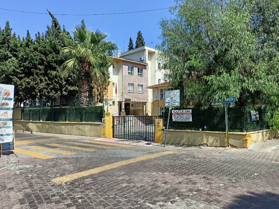 Primary school Murshide Akyuz Primary School, Izmir, photo
