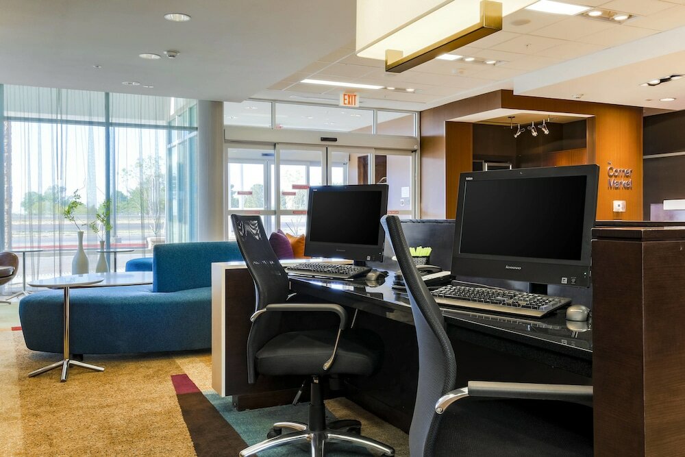 Фото Fairfield Inn & Suites Pecos