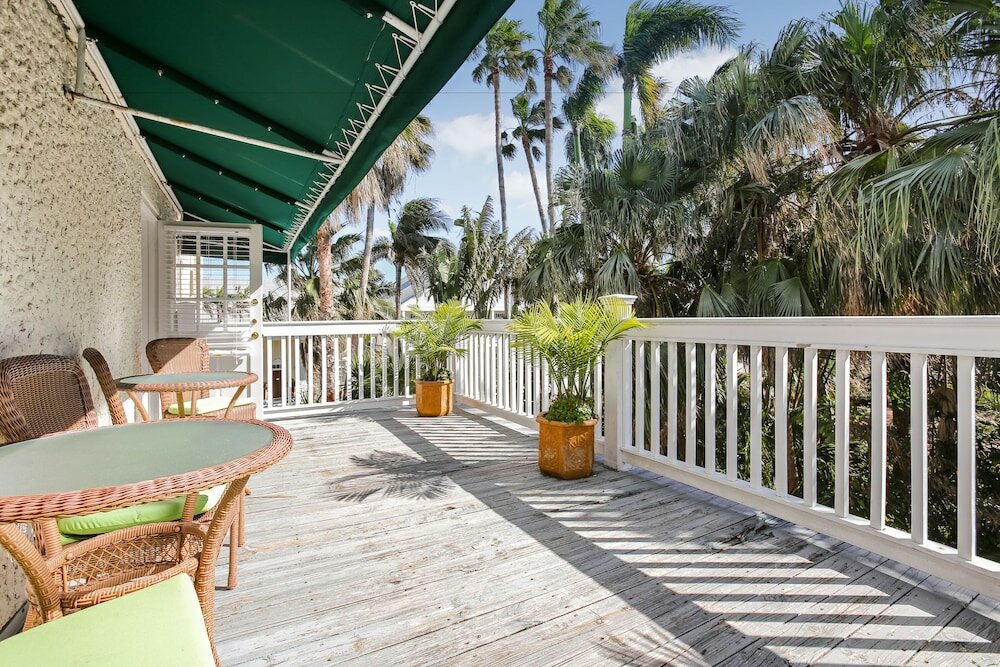 Фото Weatherstation Inn