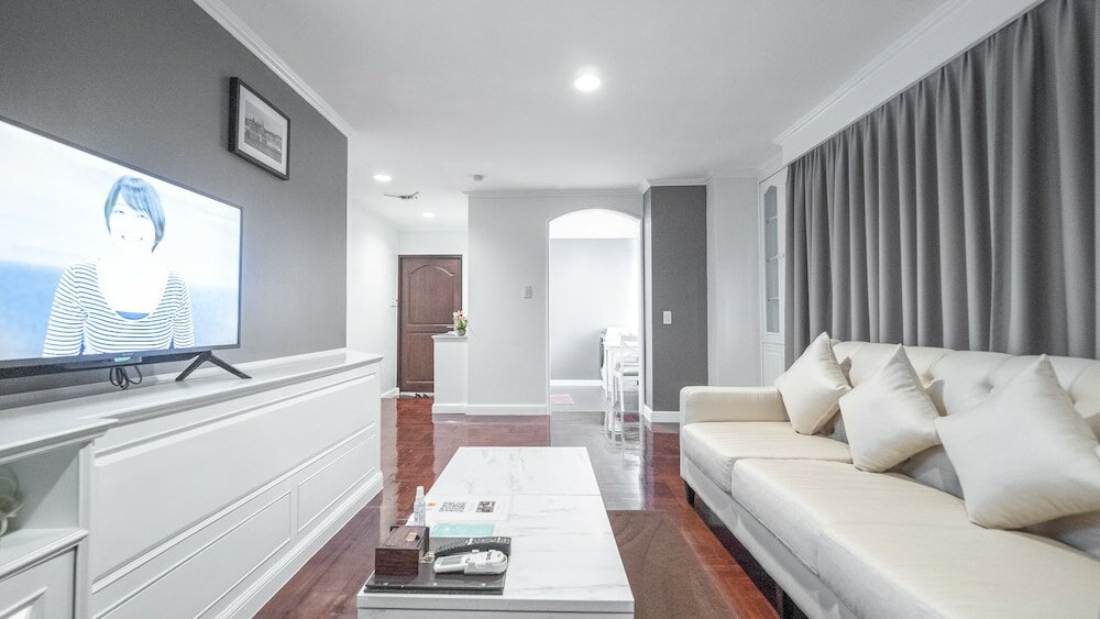 Фото Yellow Ribbon Hills Boutique Suites